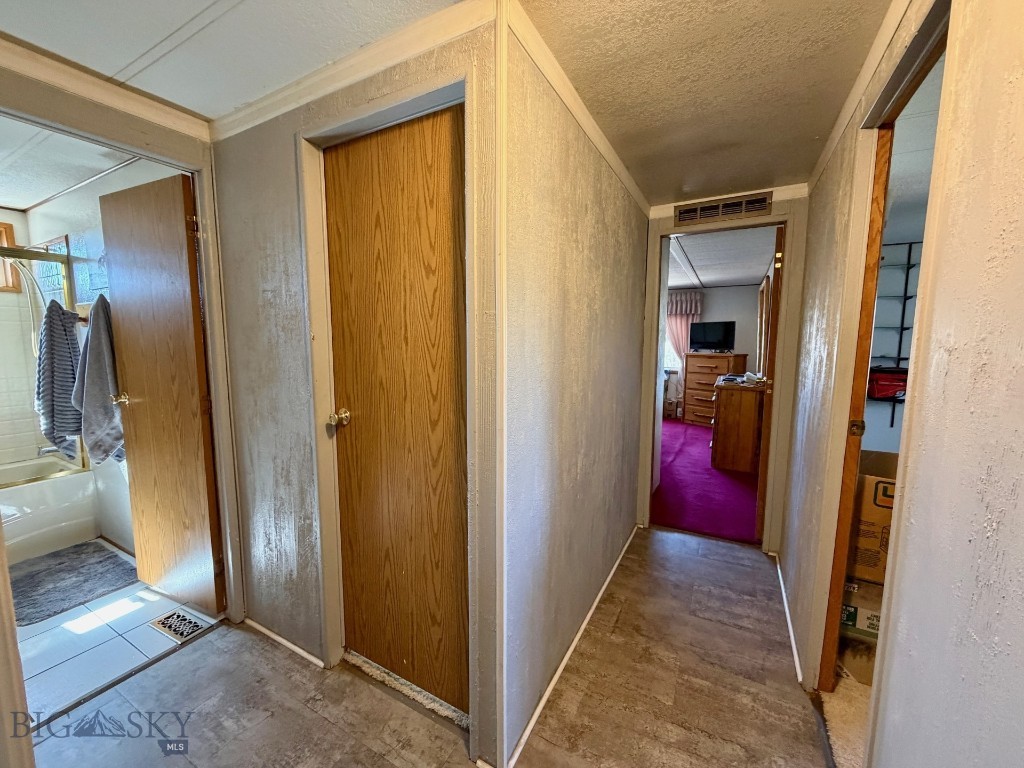 119043 Battle Ridge Road Property Photo 40