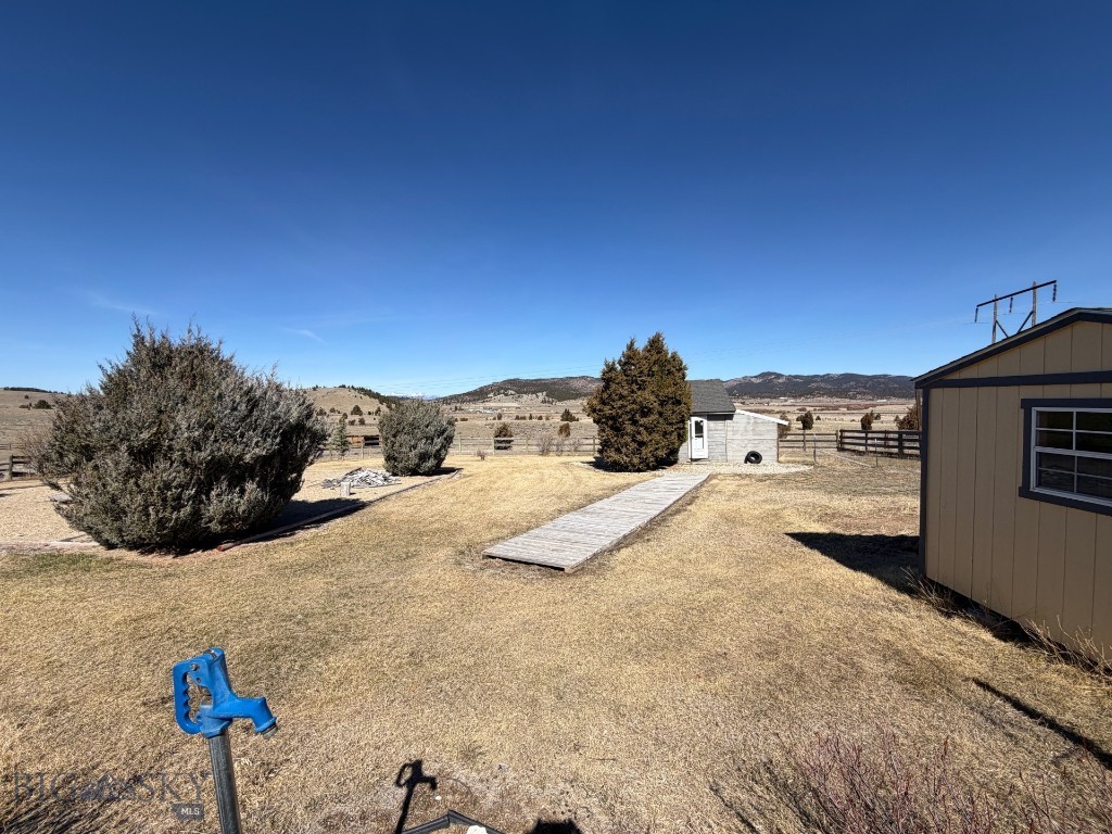 119043 Battle Ridge Road Property Photo 58