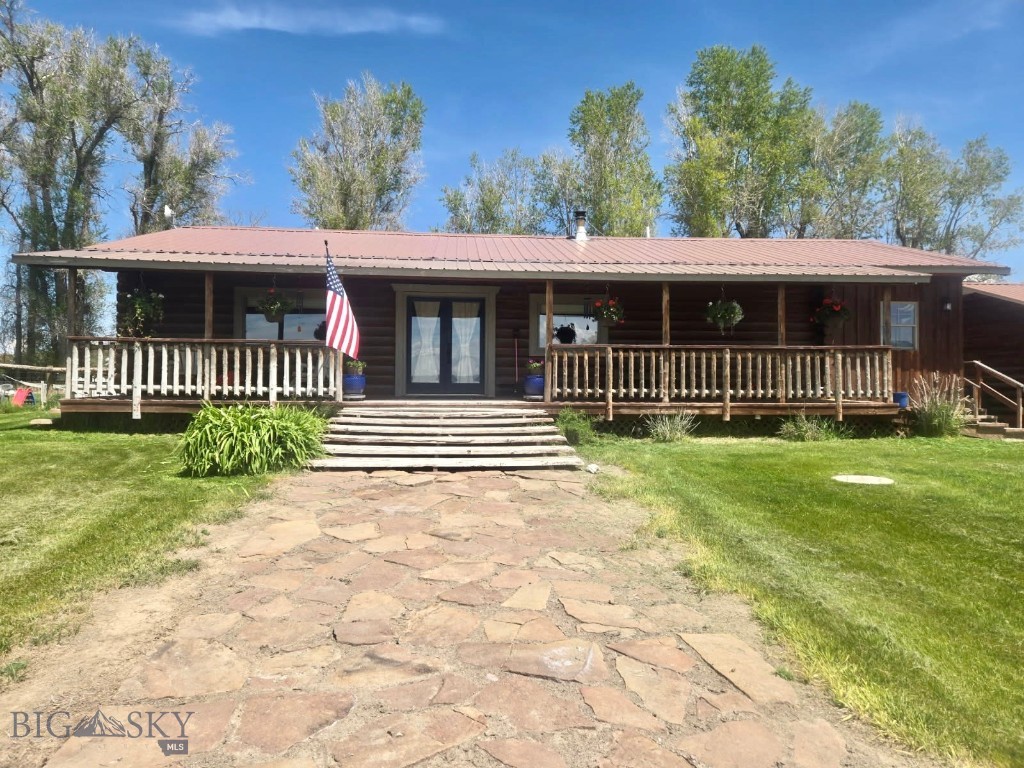 3957 Blacktail Road Property Photo 4