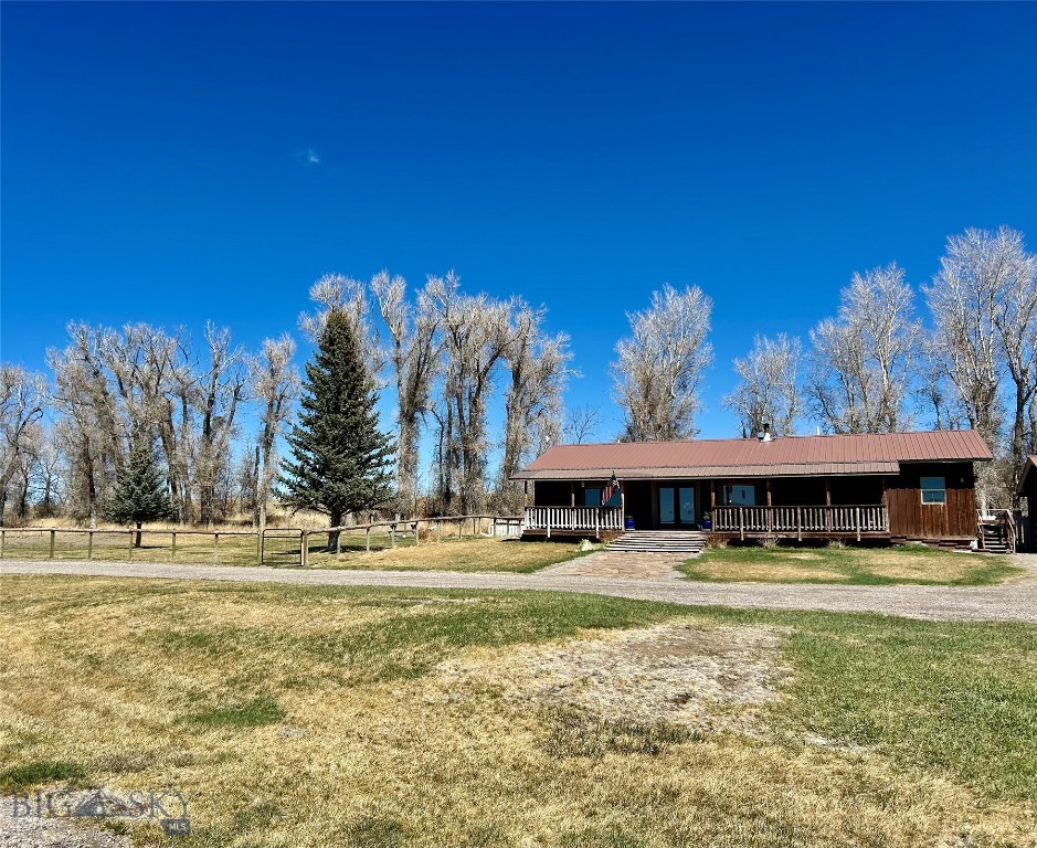 3957 Blacktail Road Property Photo 5