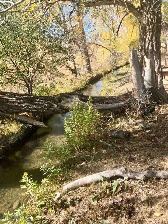 3957 Blacktail Road Property Photo 6