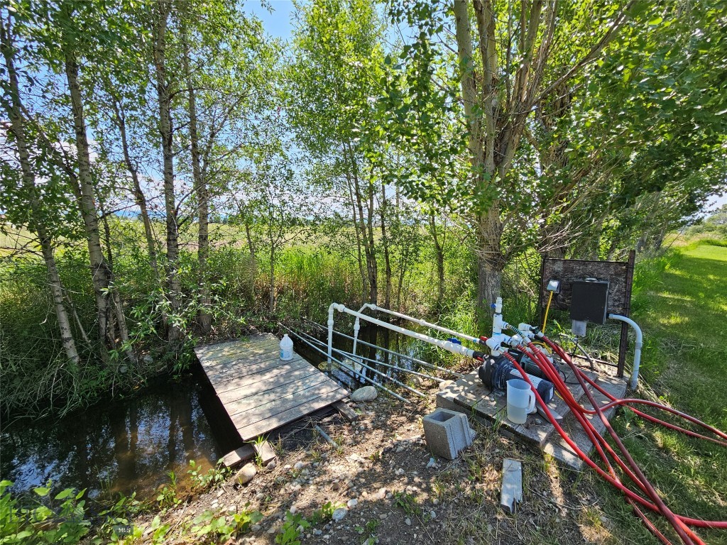 84 Hwy 191 Property Photo 16