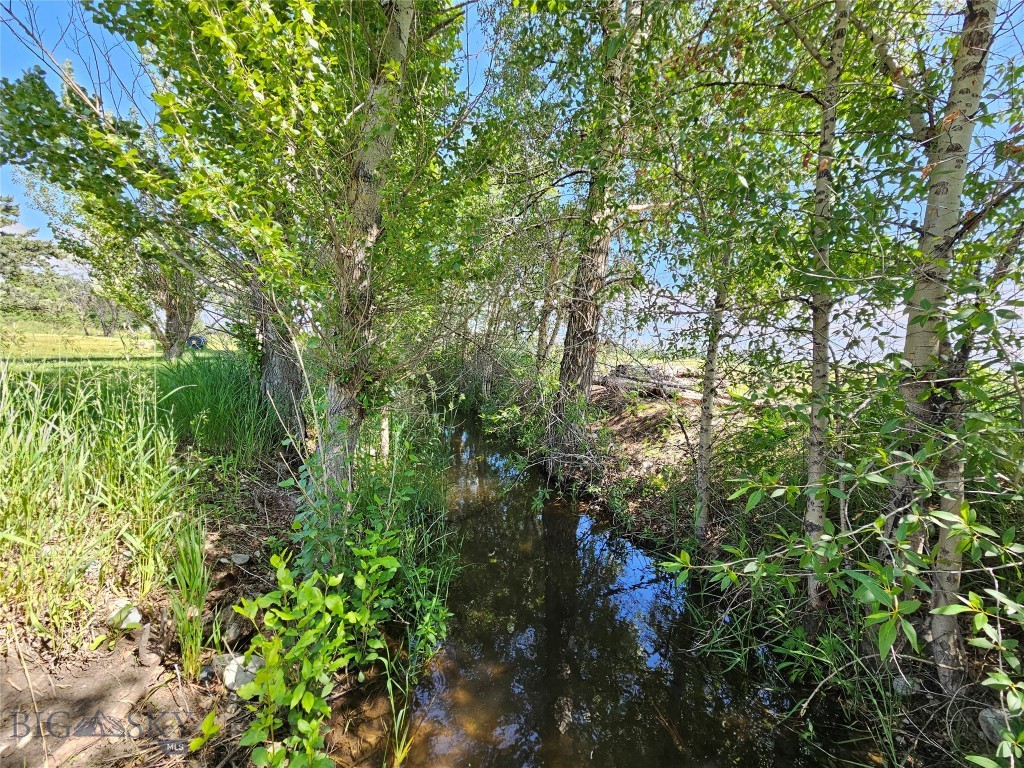 84 Hwy 191 Property Photo 17