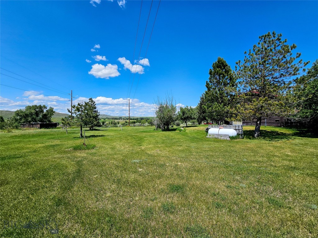 84 Hwy 191 Property Photo 42