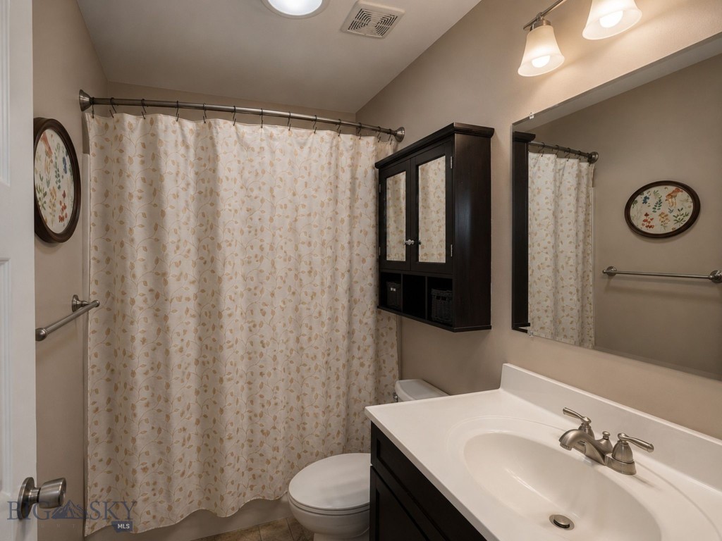 712 Quasar Lane Property Photo 14