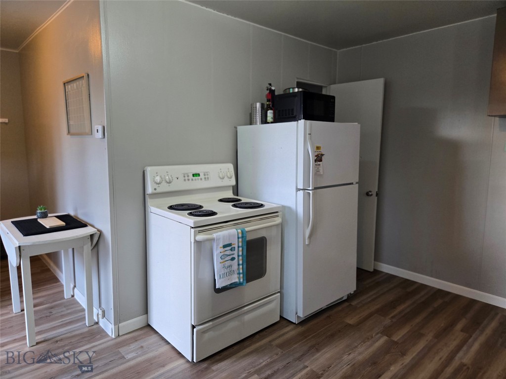 3101 Goodwin Street Property Photo 4