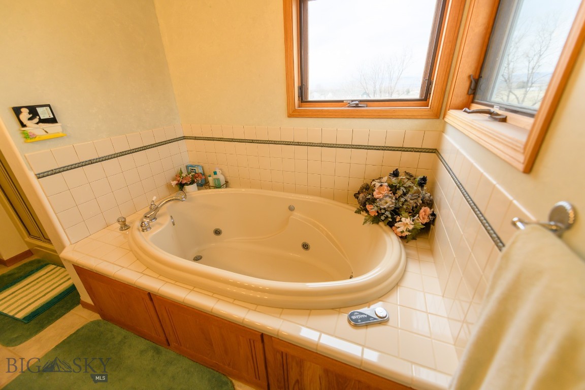 46 Tuke Lane Property Photo 32