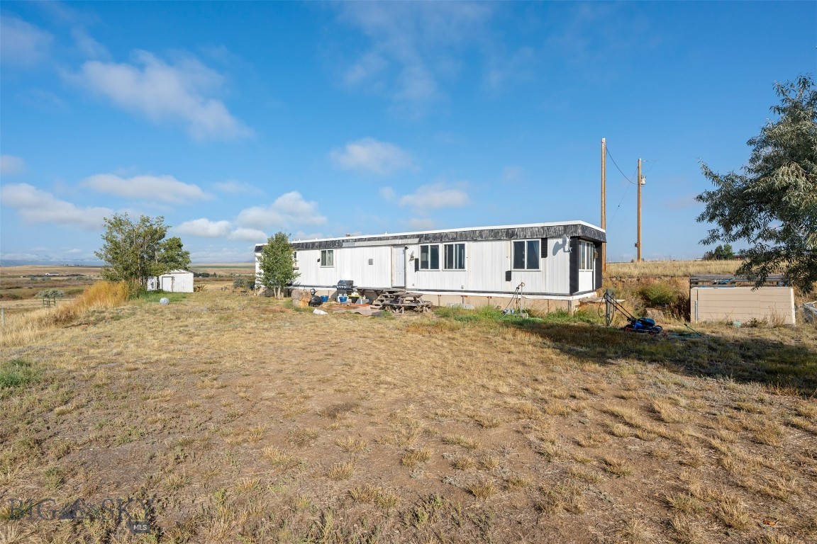 23 Holdsworth Road Property Photo 7