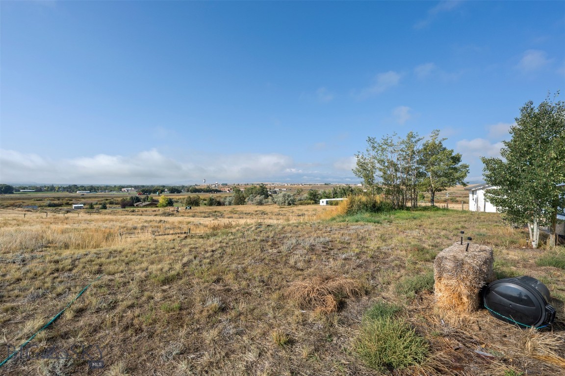 23 Holdsworth Road Property Photo 20