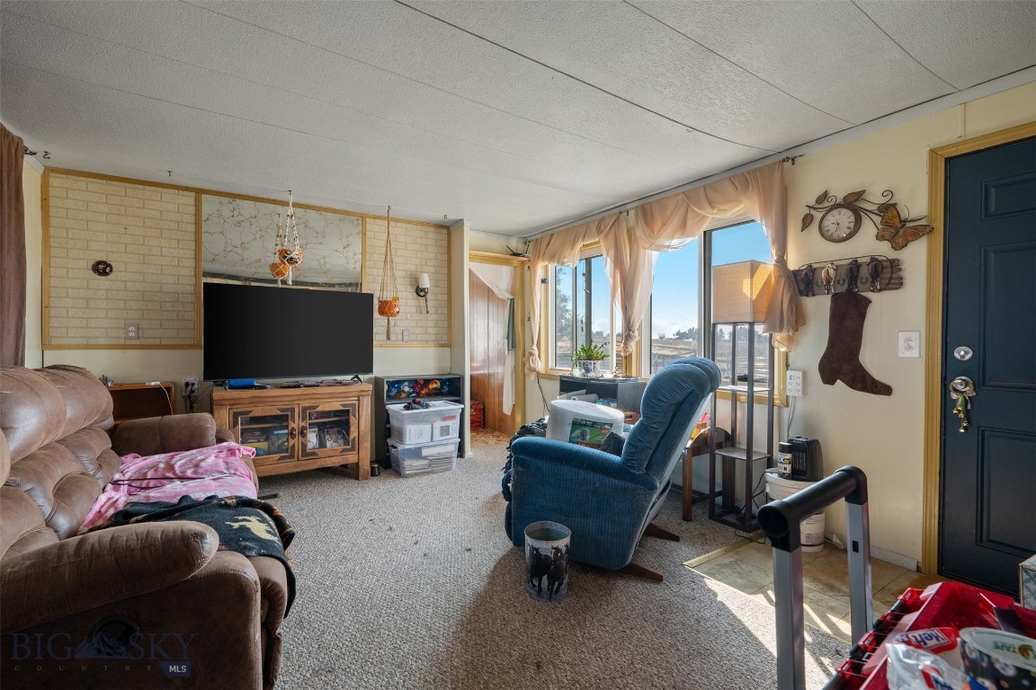 23 Holdsworth Road Property Photo 30