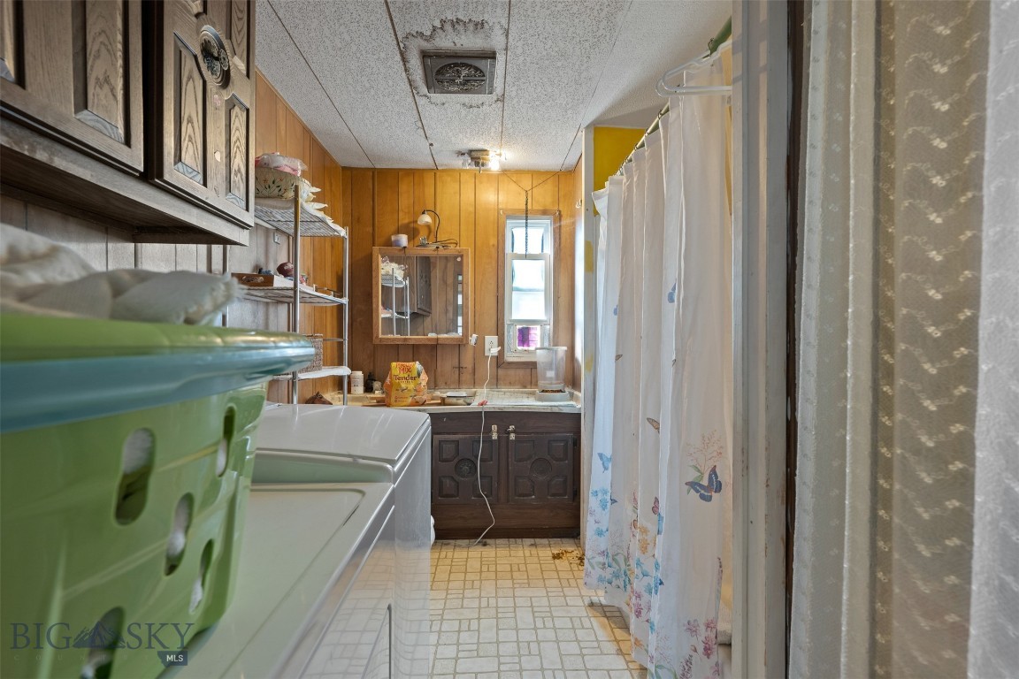 23 Holdsworth Road Property Photo 39