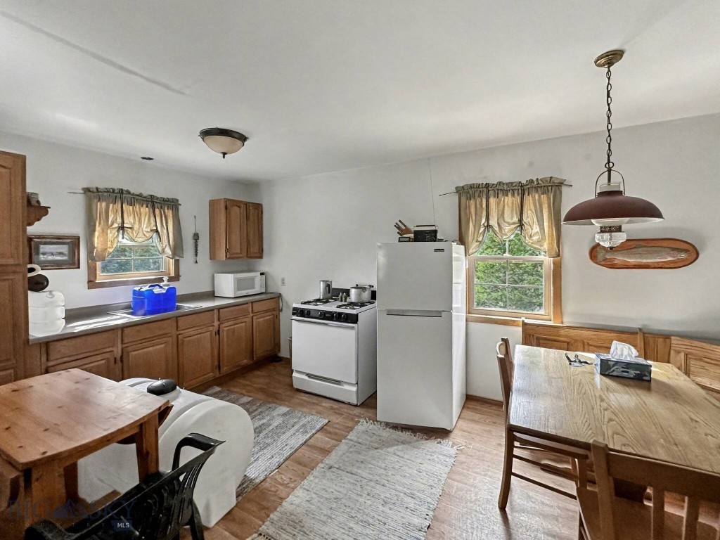 30 Bunks Trail Property Photo 6