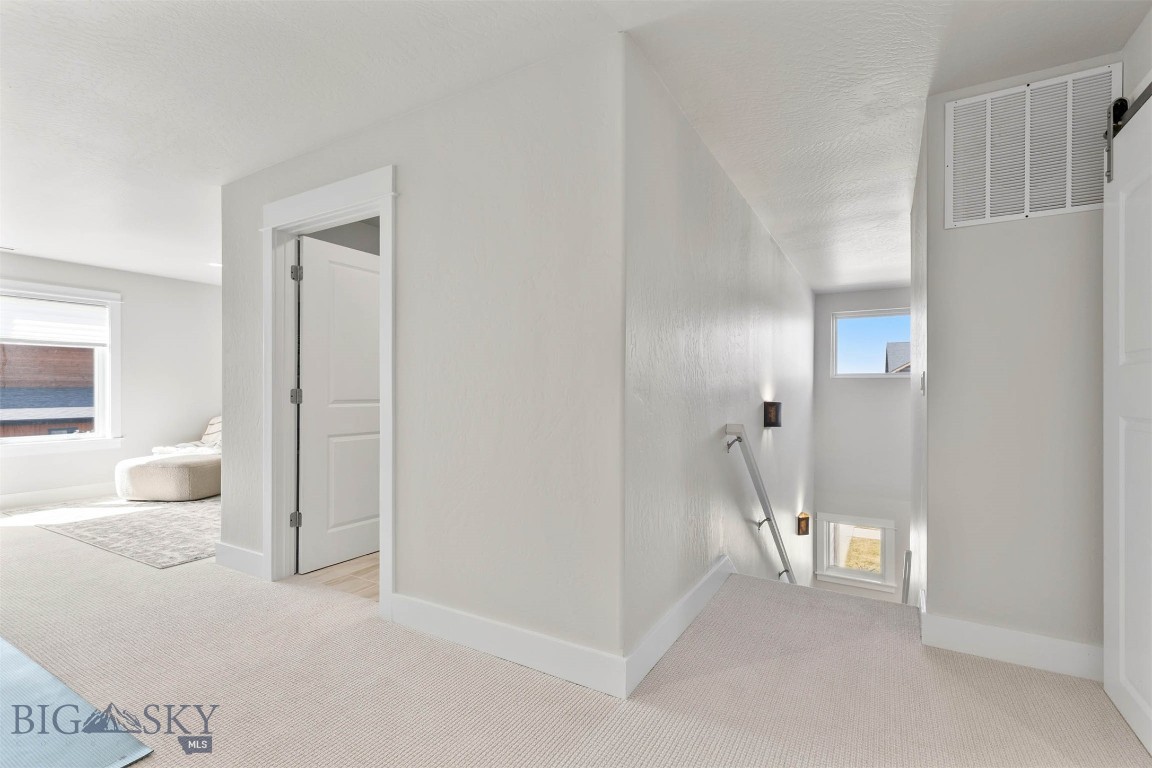 897 White Horse Loop Property Photo 26