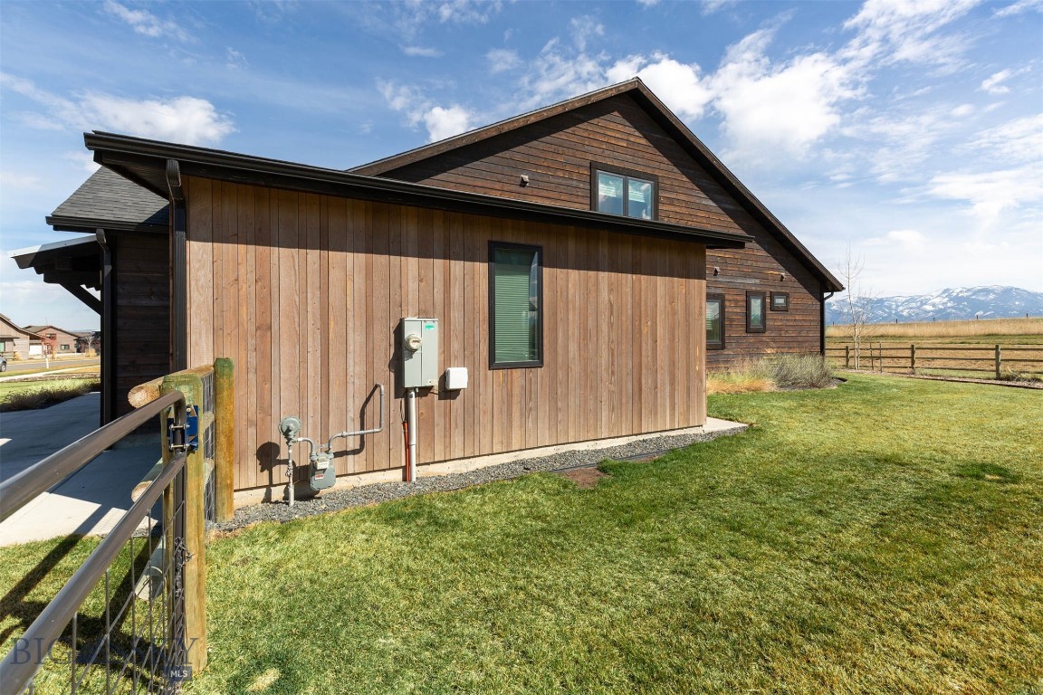 897 White Horse Loop Property Photo 47