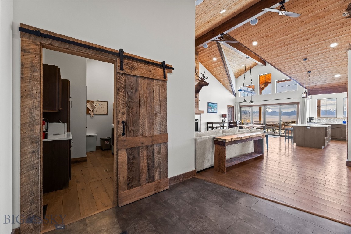 108 Deerfoot Trail Property Photo 49