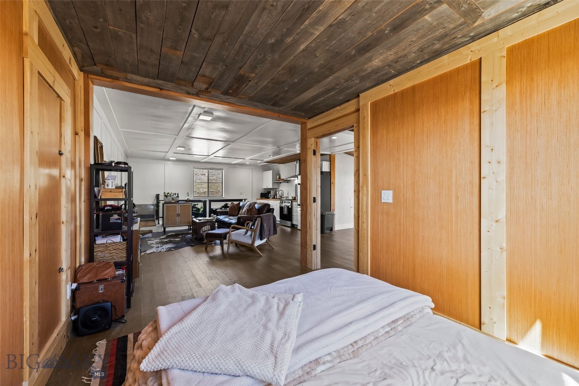 108 Deerfoot Trail Property Photo 63