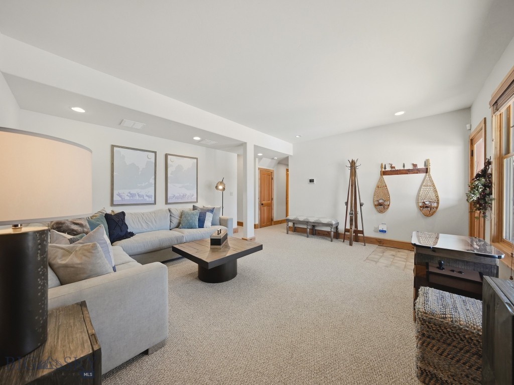 2 Rose Bud Loop Property Photo 13