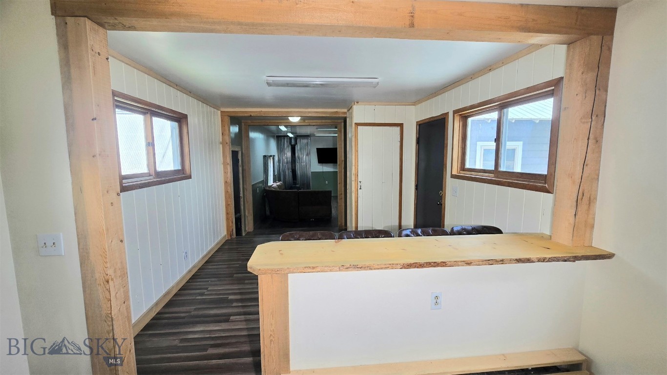 5 Front Street Property Photo 30
