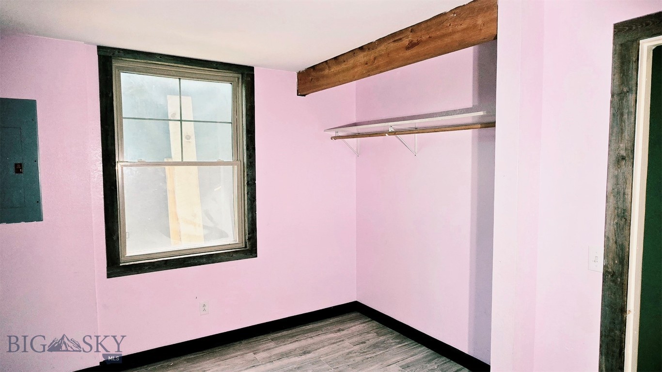 5 Front Street Property Photo 47