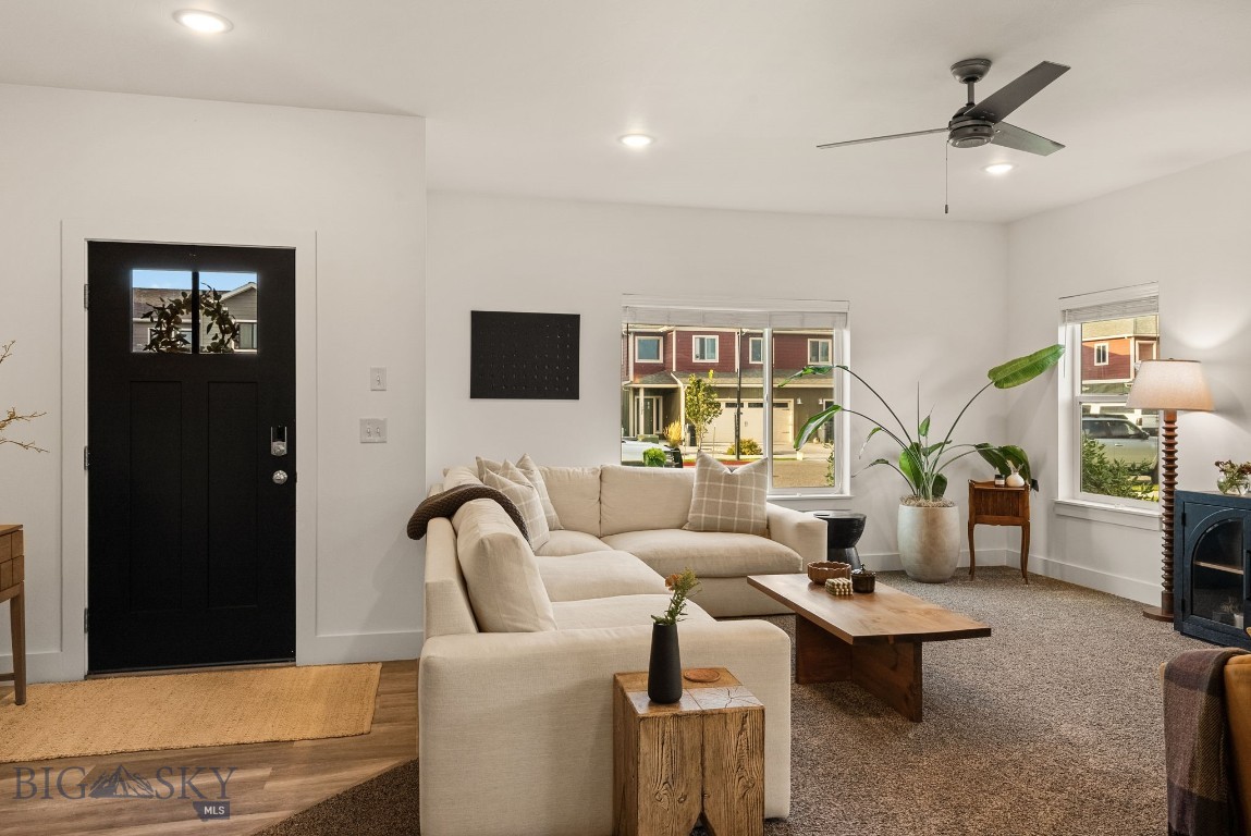 1306 Scooter Lane Property Photo 4