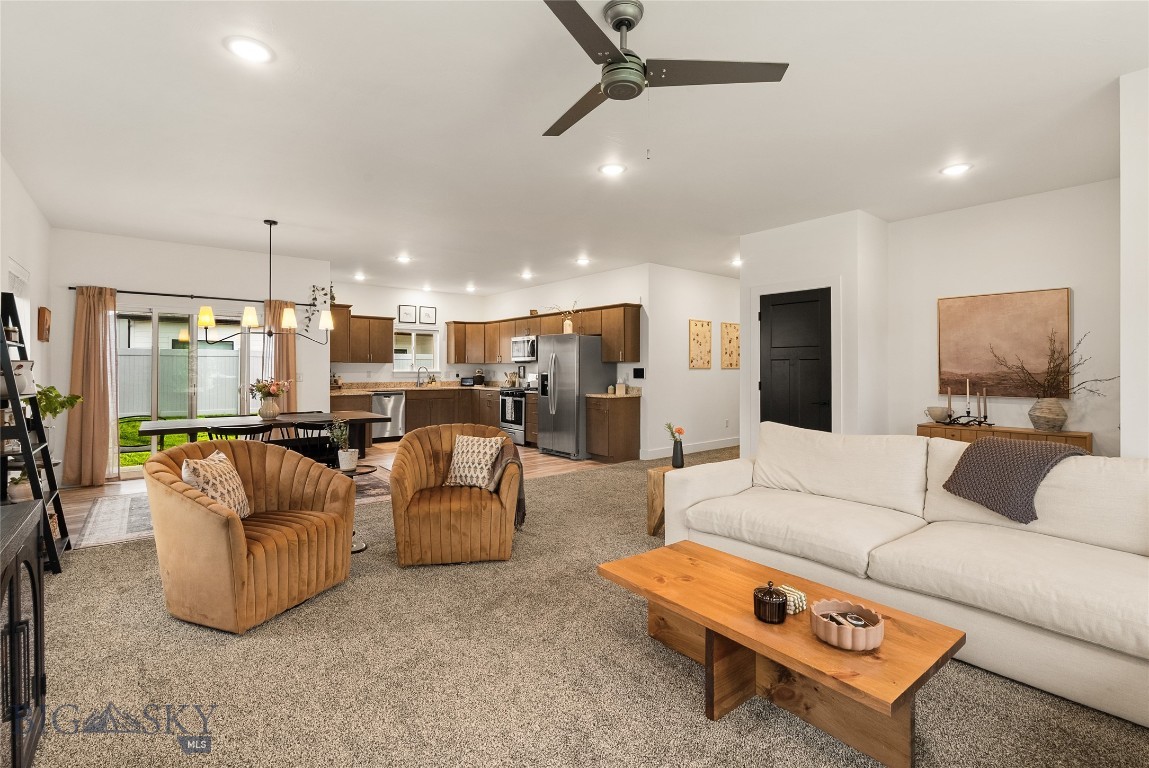 1306 Scooter Lane Property Photo 6