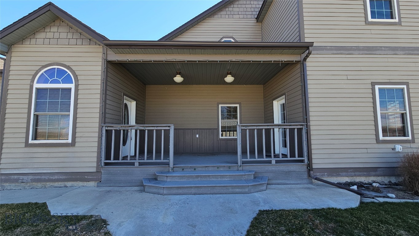 6310 W Dry Creek Road Property Photo 4