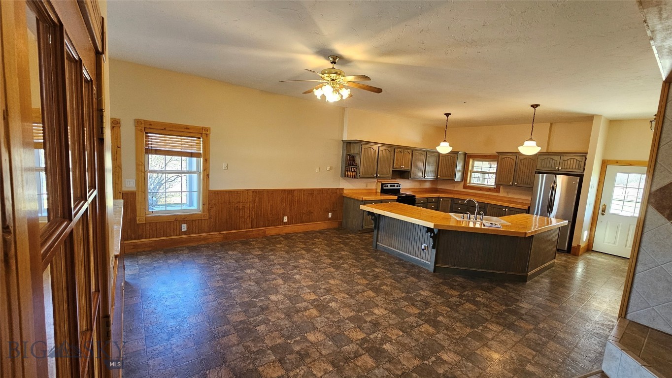 6310 W Dry Creek Road Property Photo 14