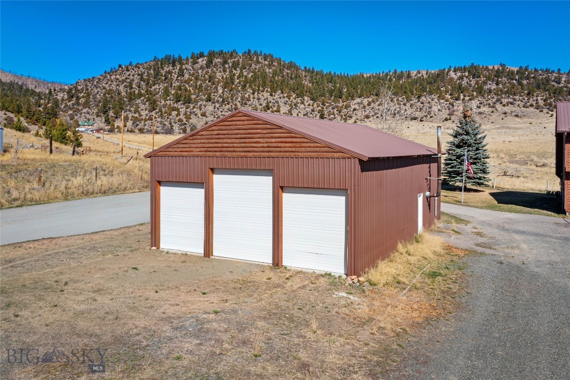 24 Lower Rader Creek Road Property Photo 4