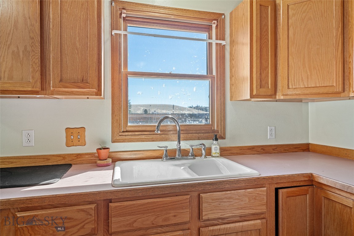 24 Lower Rader Creek Road Property Photo 11