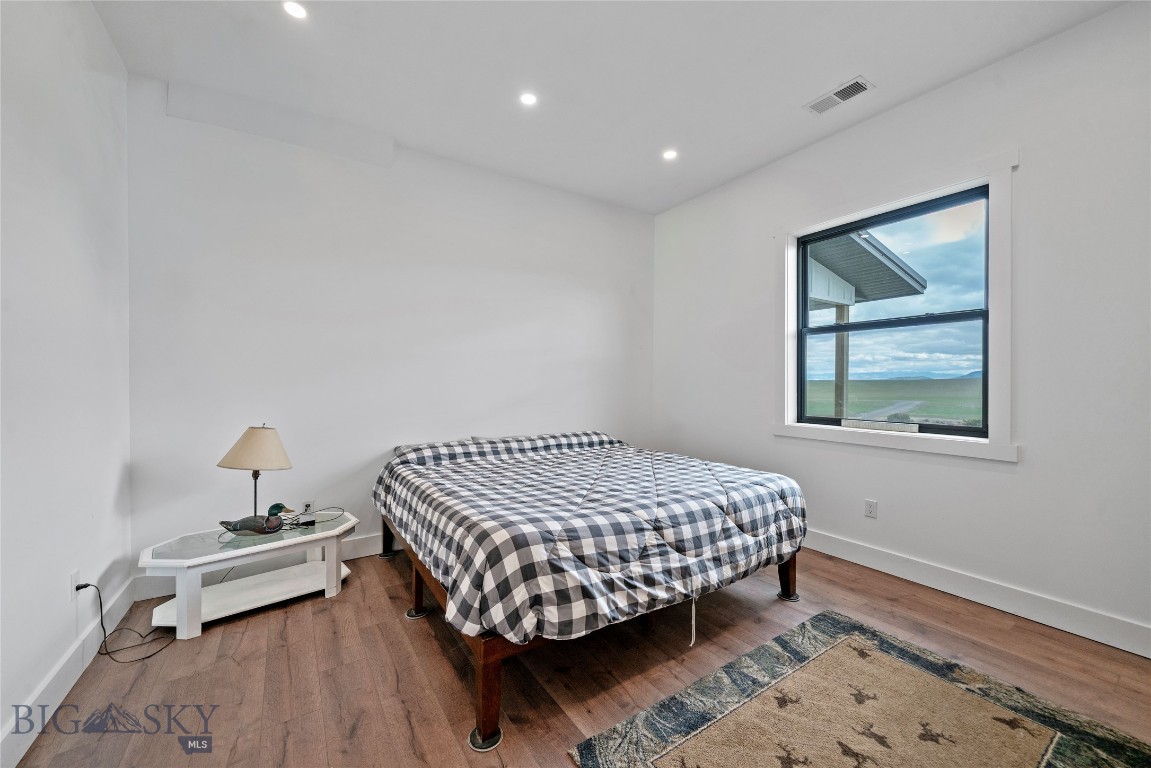 23 Windflower Property Photo 11