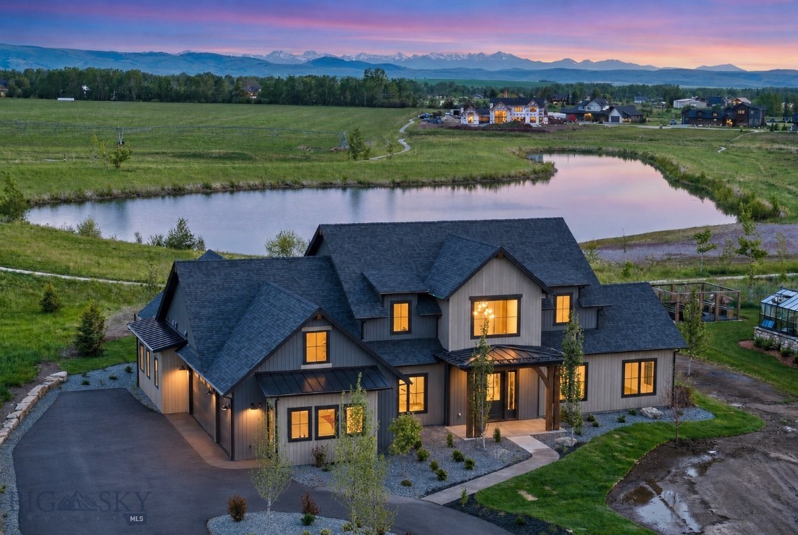 Picture of 494 Clancy Way