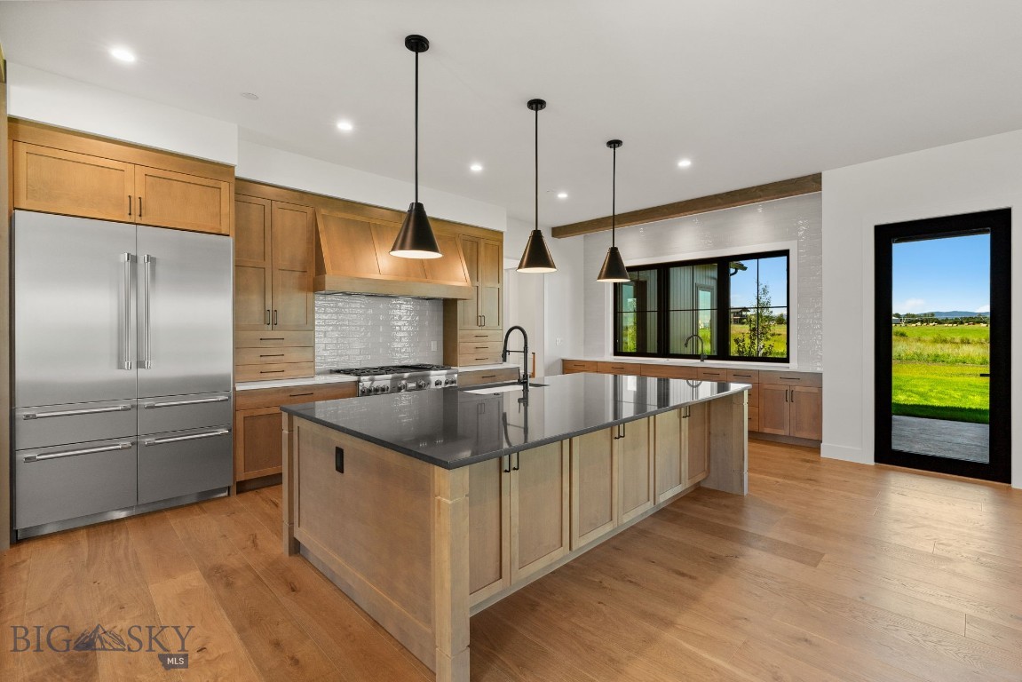 494 Clancy Way Property Photo 11