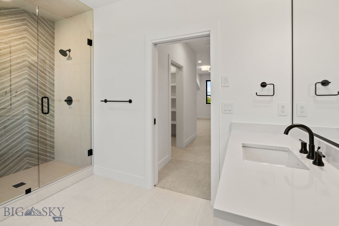 494 Clancy Way Property Photo 28
