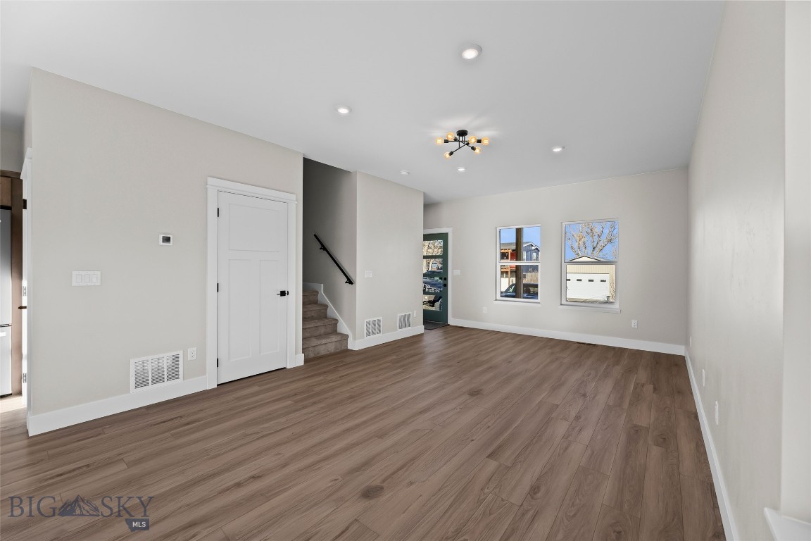 607 N L Street Property Photo 4