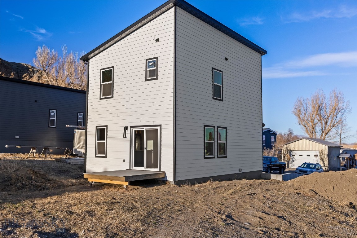 607 N L Street Property Photo 42