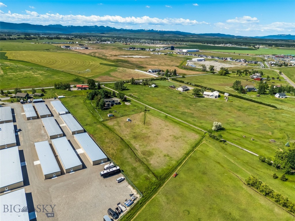 409901 Property Photo 5