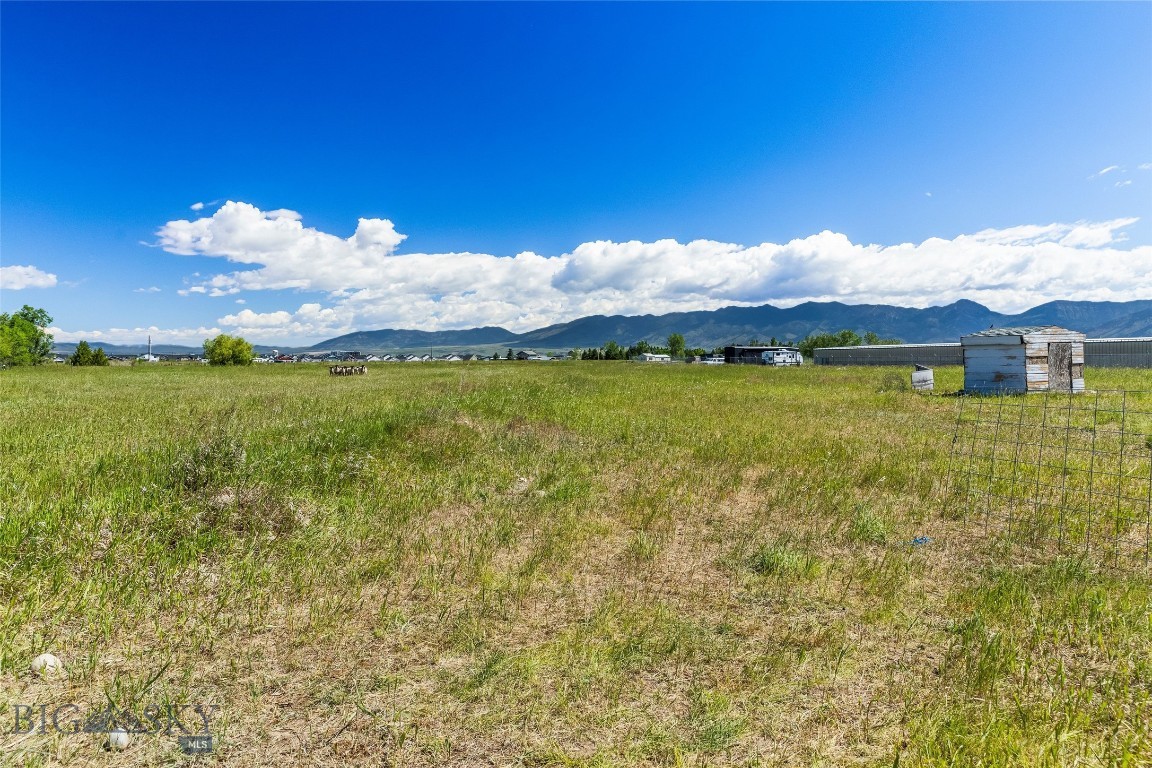 409901 Property Photo 7