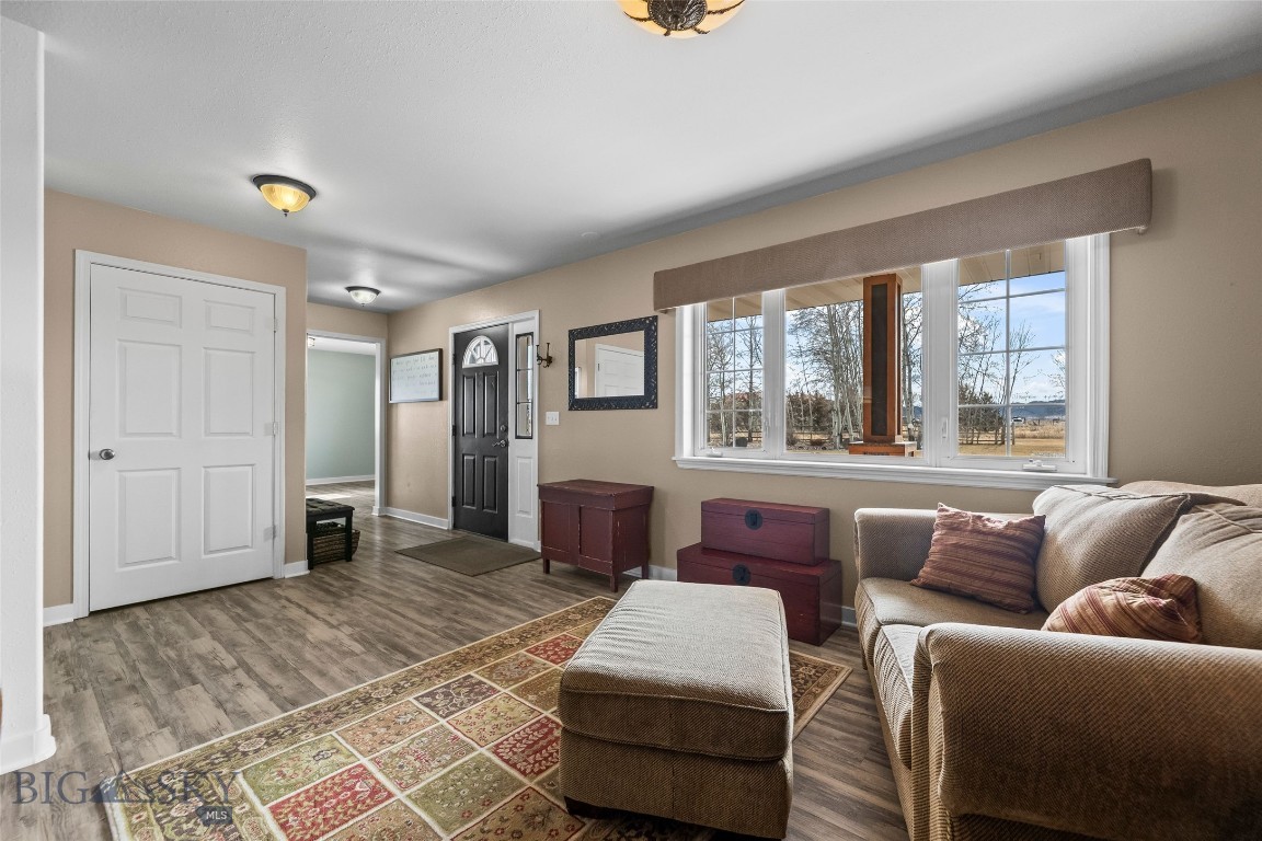 409901 Property Photo 15