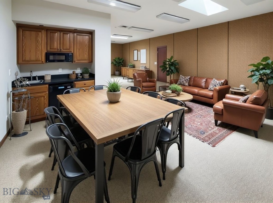 945 Technology Boulevard Property Photo 14
