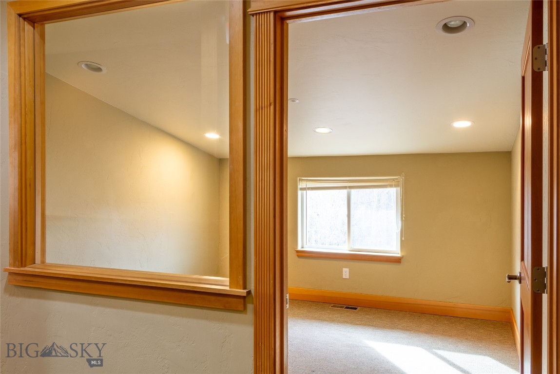 3390 Colton Drive B Property Photo 16