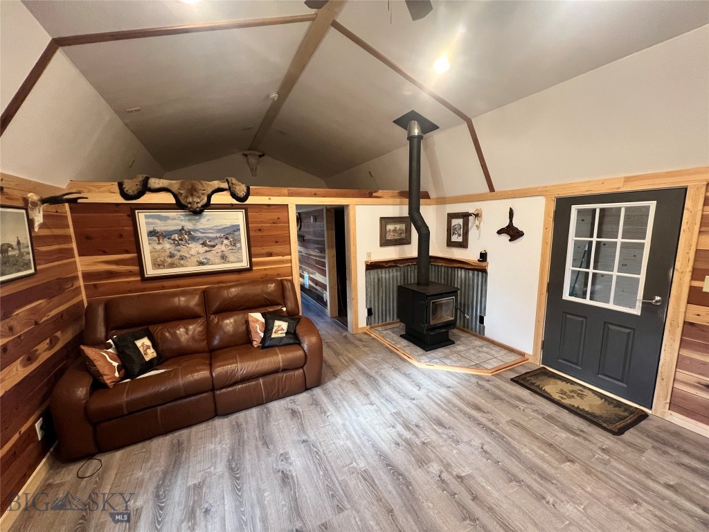 7535 Birch Creek Road Property Photo 15