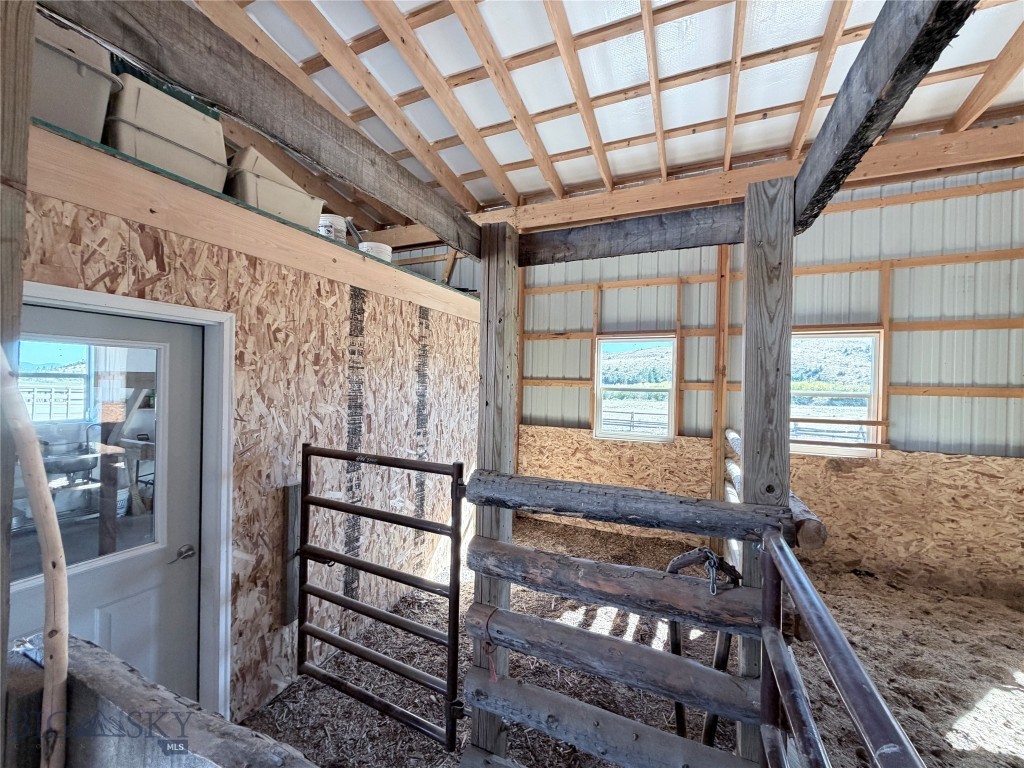 7535 Birch Creek Road Property Photo 33
