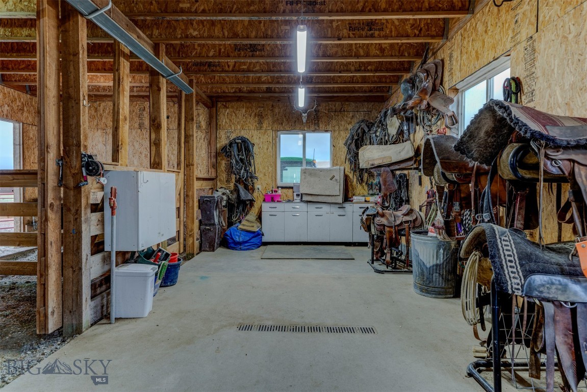 72 Basin Trail Property Photo 38