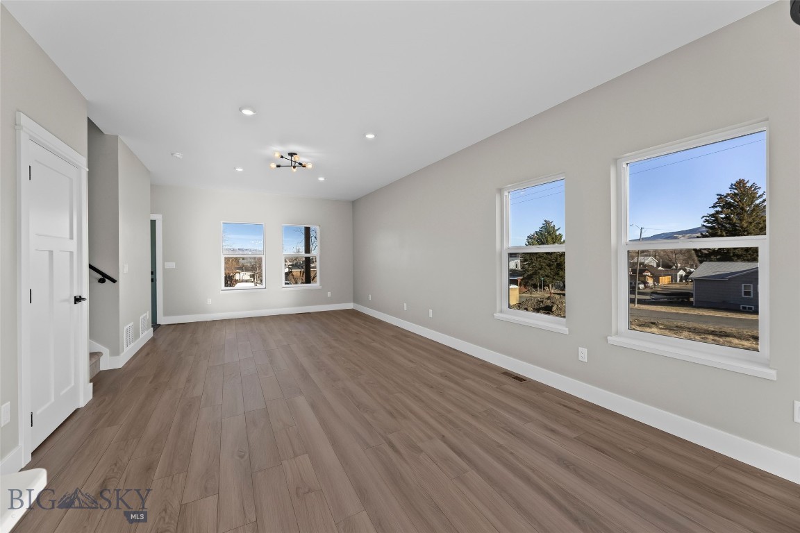 611 N L Street Property Photo 6