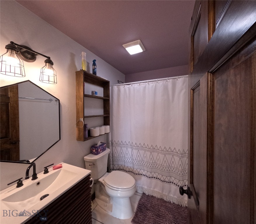 619 N Railroad Property Photo 9