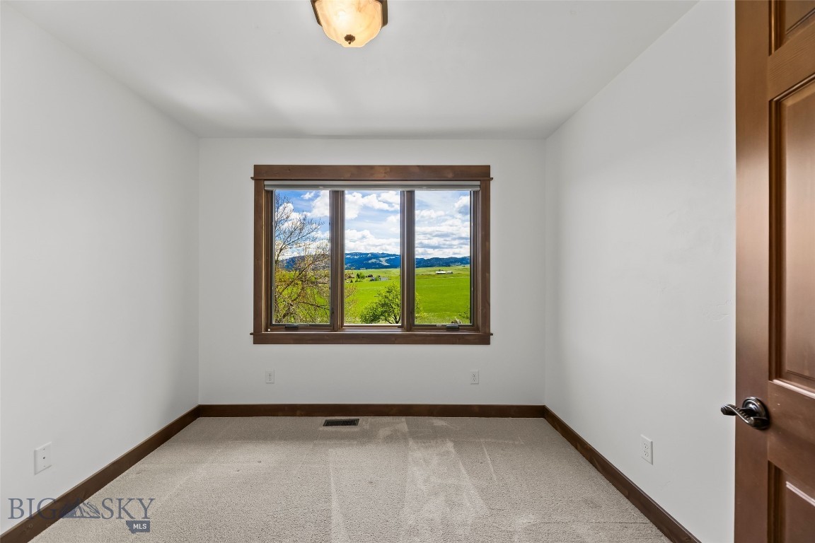 220 Ridge Trail Property Photo 33