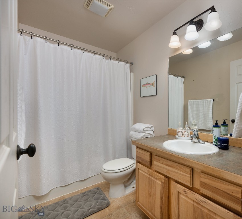 935 Forestglen Drive 3 Property Photo 16