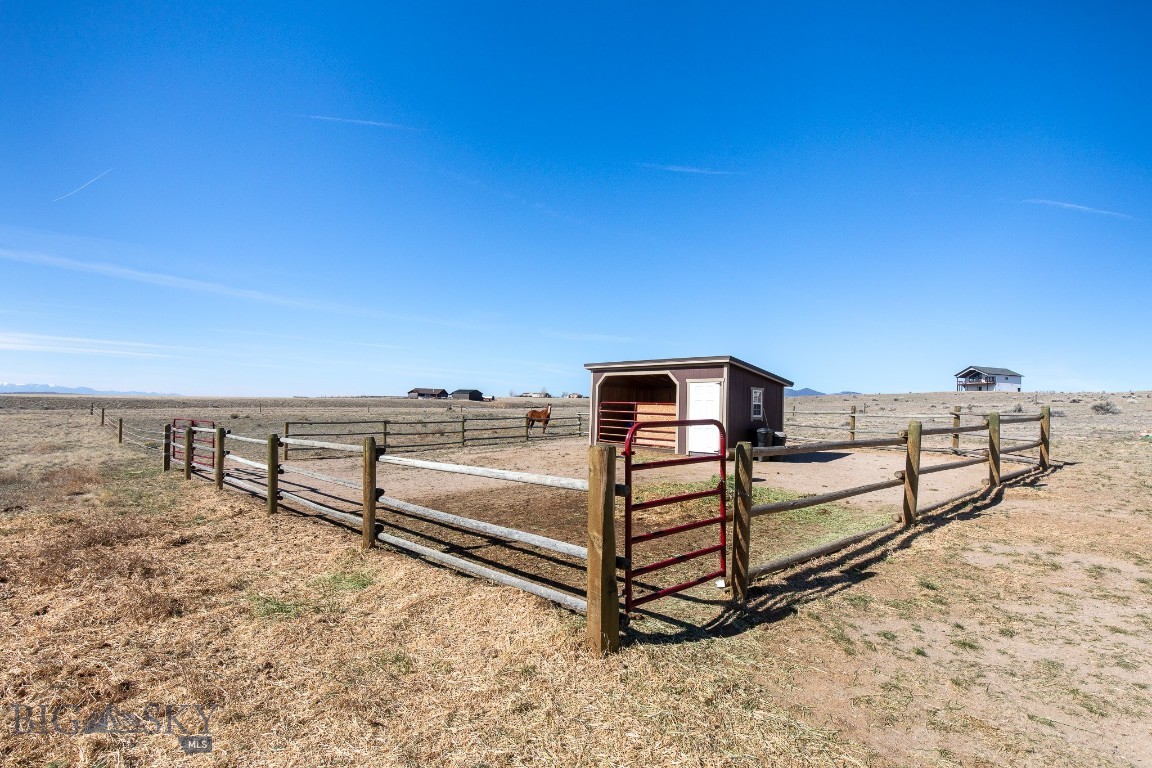 56 Sundust Property Photo 4