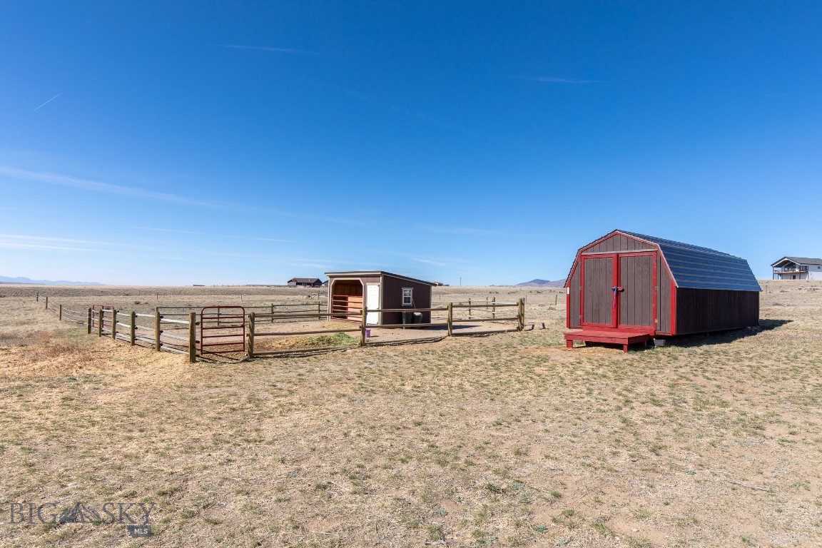 56 Sundust Property Photo 6