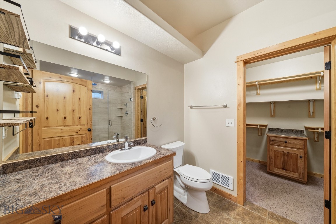 305 Lewis Avenue Property Photo 20